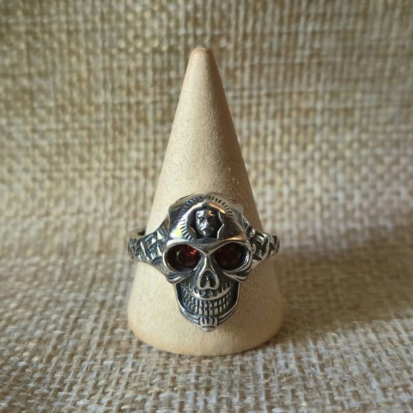 Granaat skull