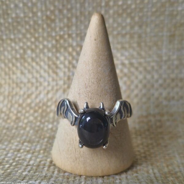 Vleermuis hyperstheen